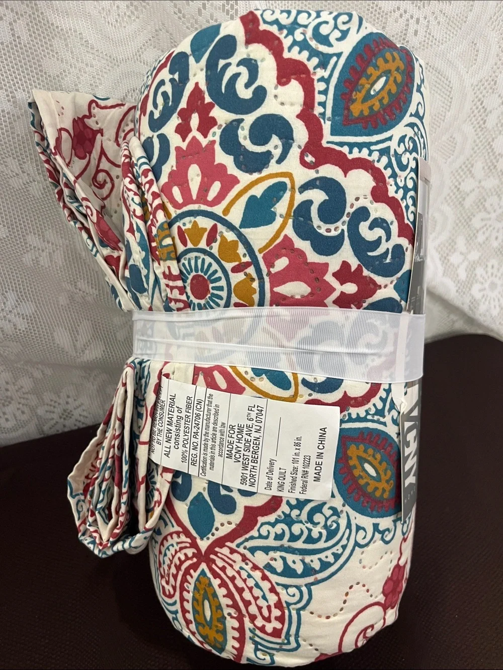 VCNY Home Reversible Quilt Set - Red & Teal Patterned (King) NIB